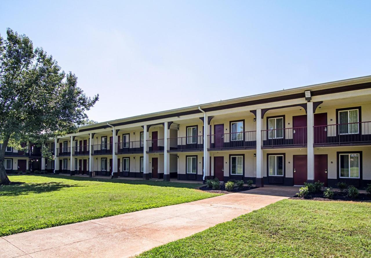 Red Roof Inn & Suites Greenwood, Sc Экстерьер фото
