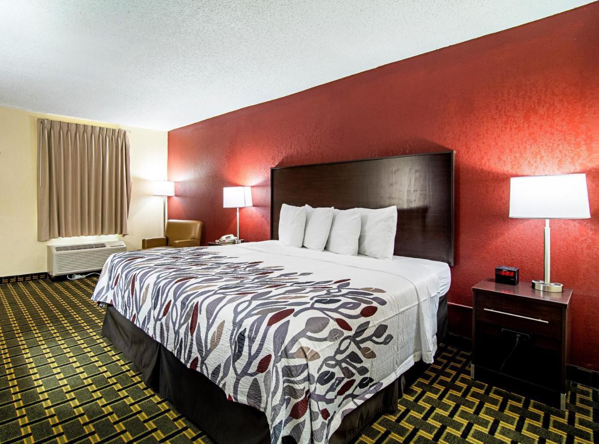 Red Roof Inn & Suites Greenwood, Sc Экстерьер фото