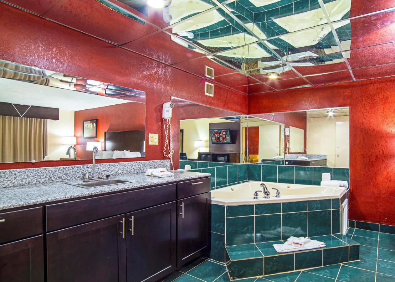 Red Roof Inn & Suites Greenwood, Sc Экстерьер фото