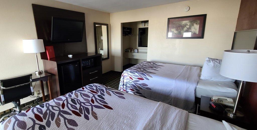 Red Roof Inn & Suites Greenwood, Sc Экстерьер фото
