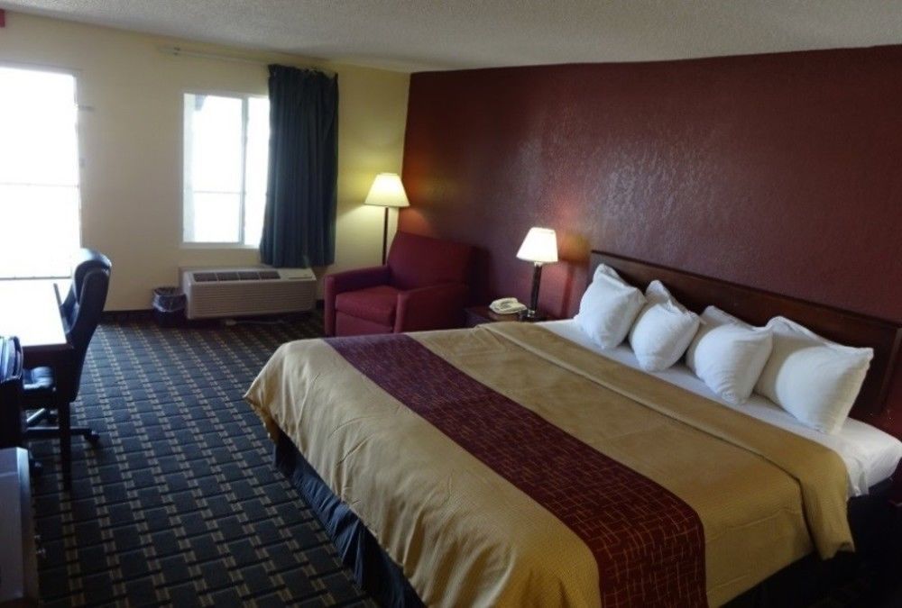 Red Roof Inn & Suites Greenwood, Sc Экстерьер фото