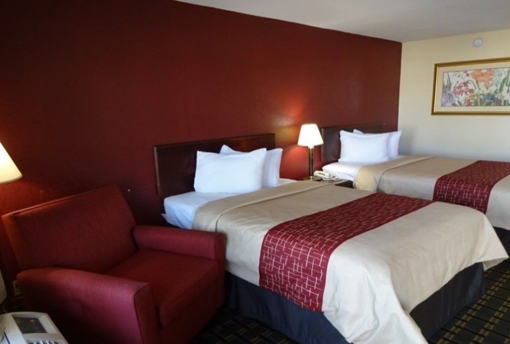 Red Roof Inn & Suites Greenwood, Sc Экстерьер фото