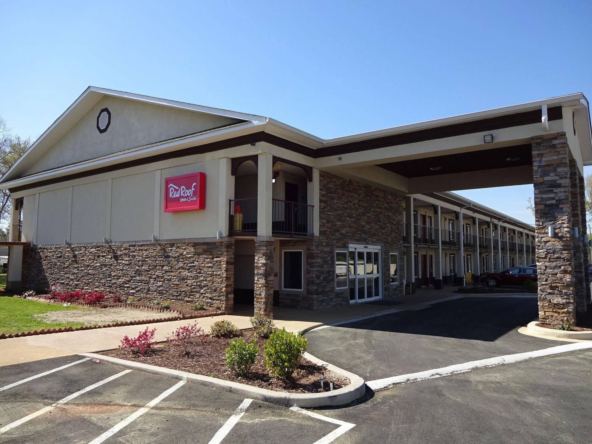 Red Roof Inn & Suites Greenwood, Sc Экстерьер фото